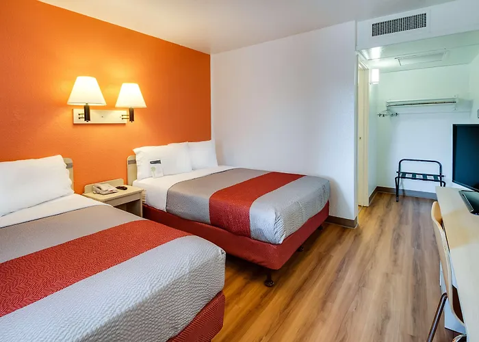 Motel 6-Lenexa, Ks - Kansas City Southwest